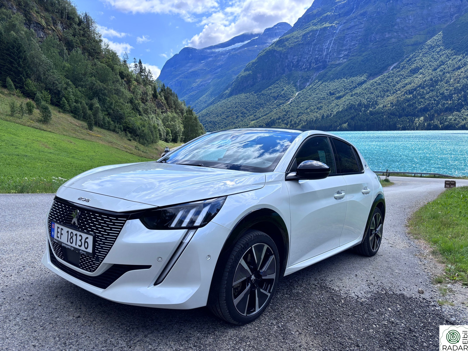 PEUGEOT 208 GT Pack 136hk