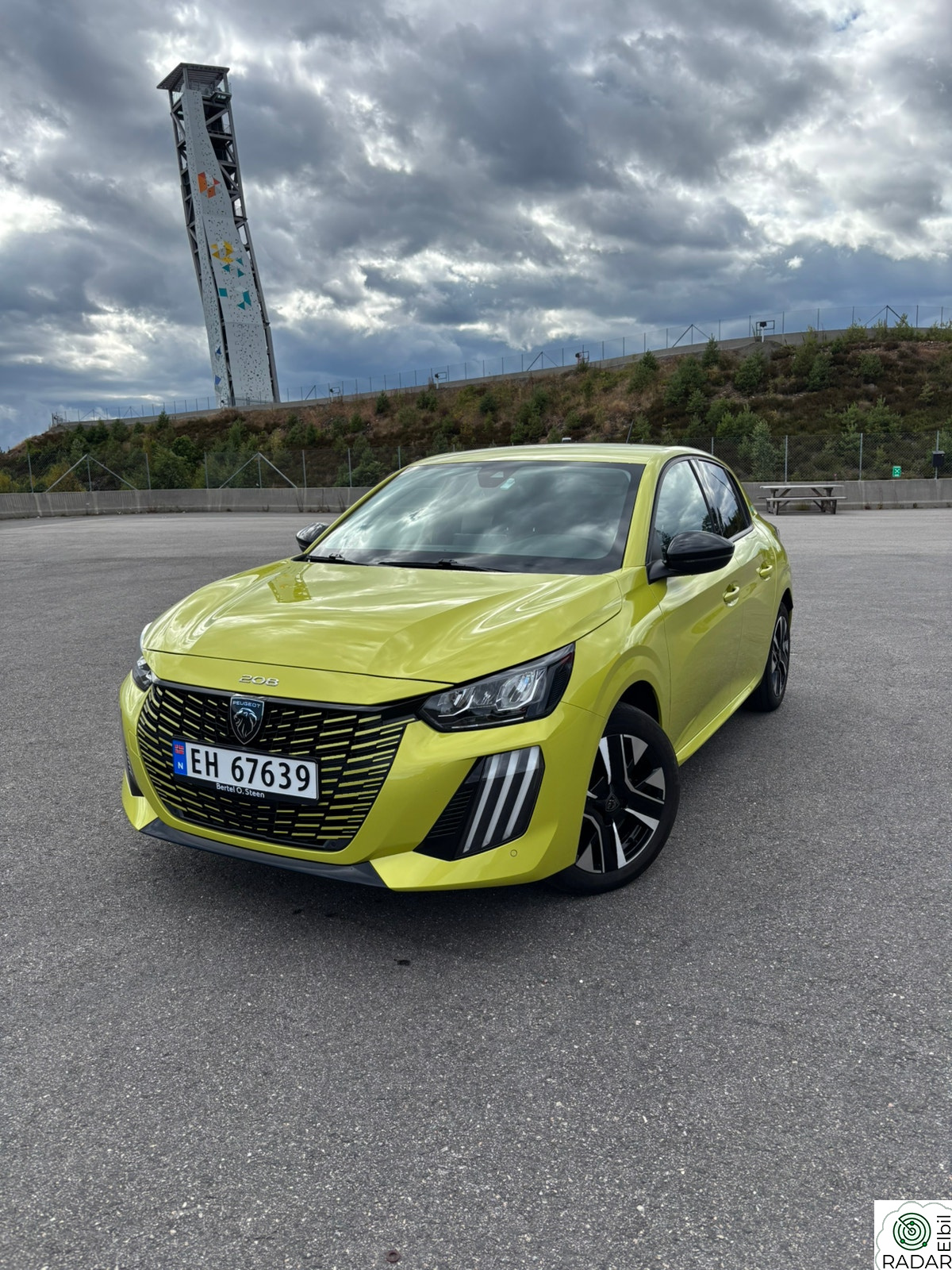 PEUGEOT 208 e-Style 136hk