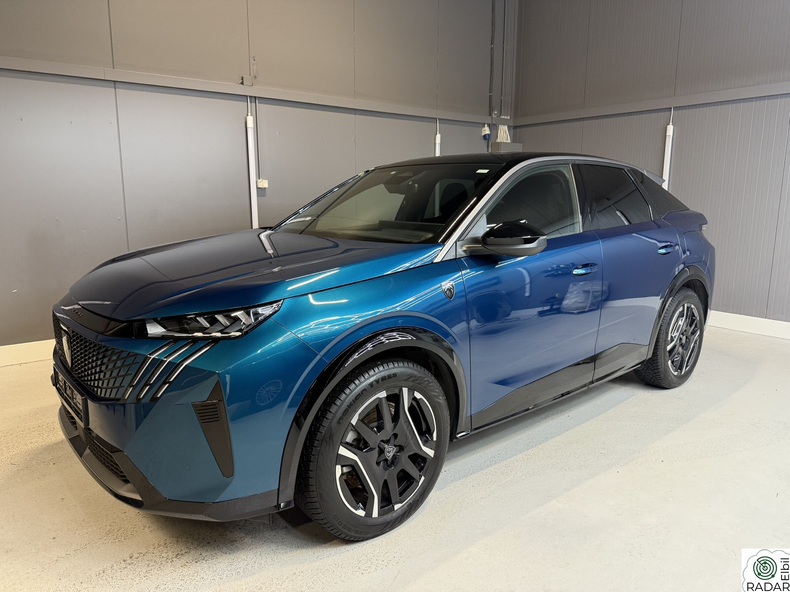 PEUGEOT 3008 GT 210hk 2WD /Panorama/ Focal Hifi/ ACC/ Keyless/ Krok