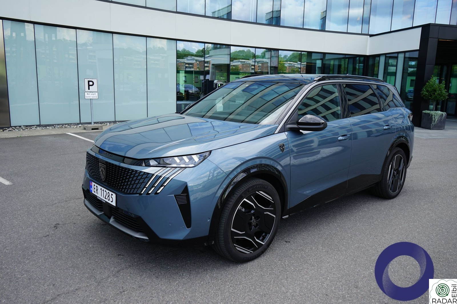 PEUGEOT 5008 GT-Line Executive 4x4 - Fullutstyrt !
