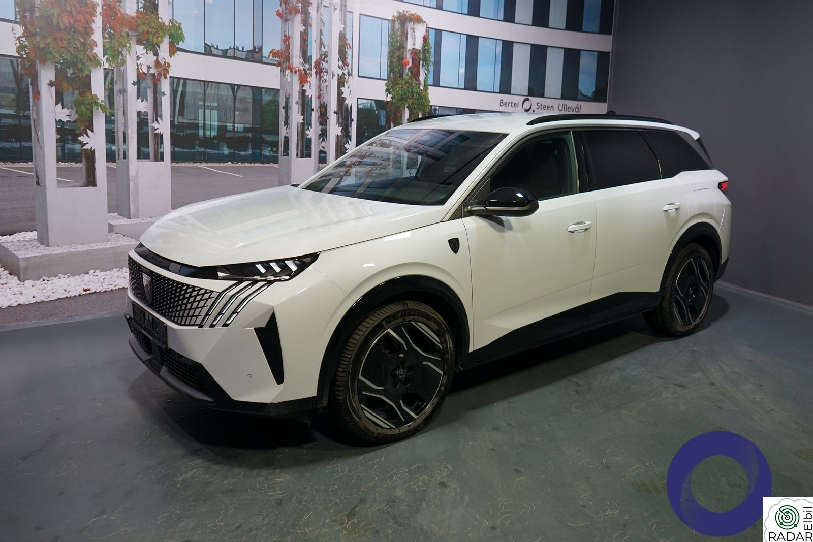 PEUGEOT 5008 Dual Motor 4WD GT-Line - Godt utstyrt !