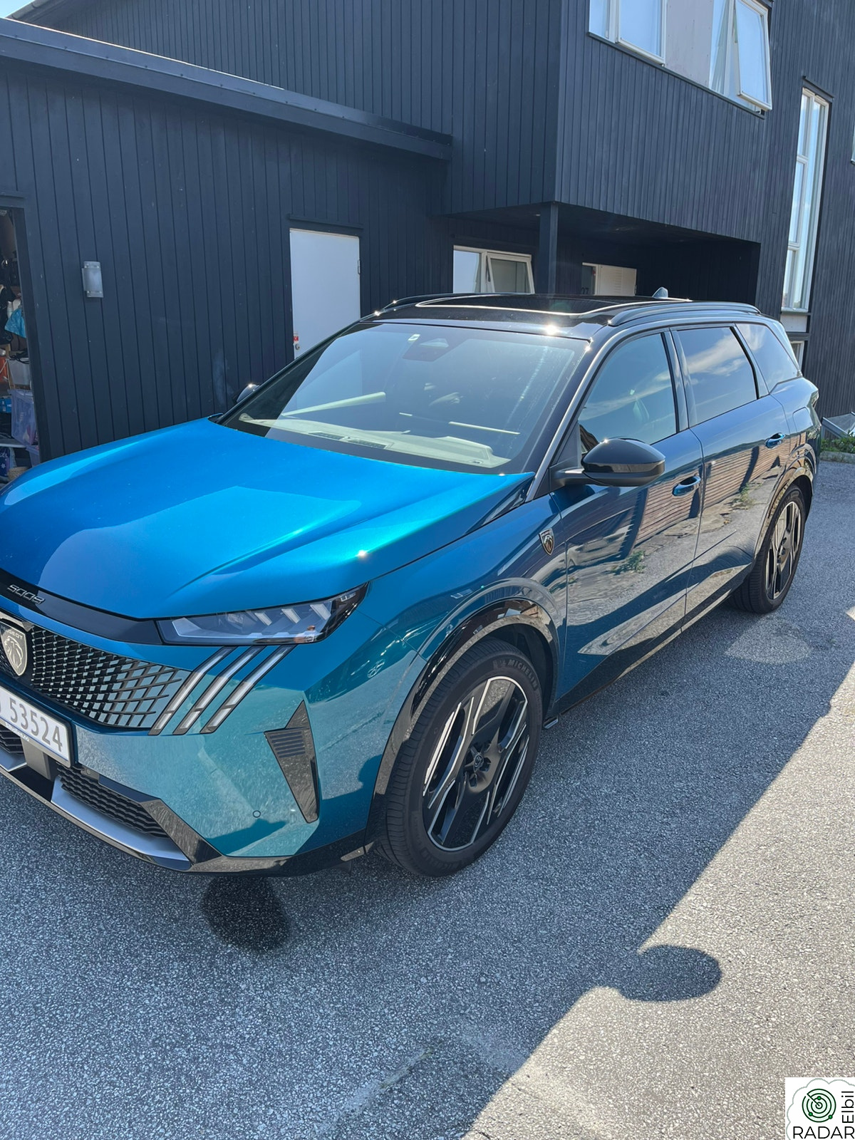 PEUGEOT 5008 GT 210hk 2WD