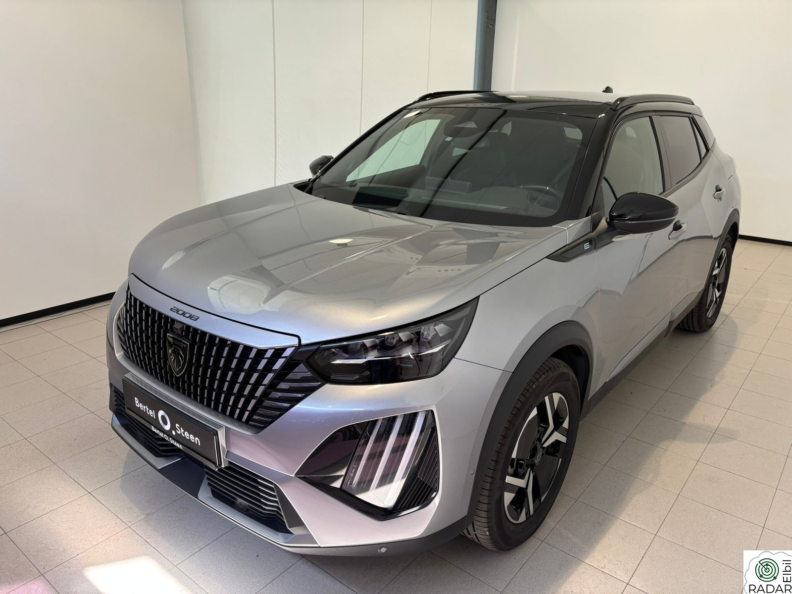 PEUGEOT 2008 GT, Adaptive Cruise, 360 kamera