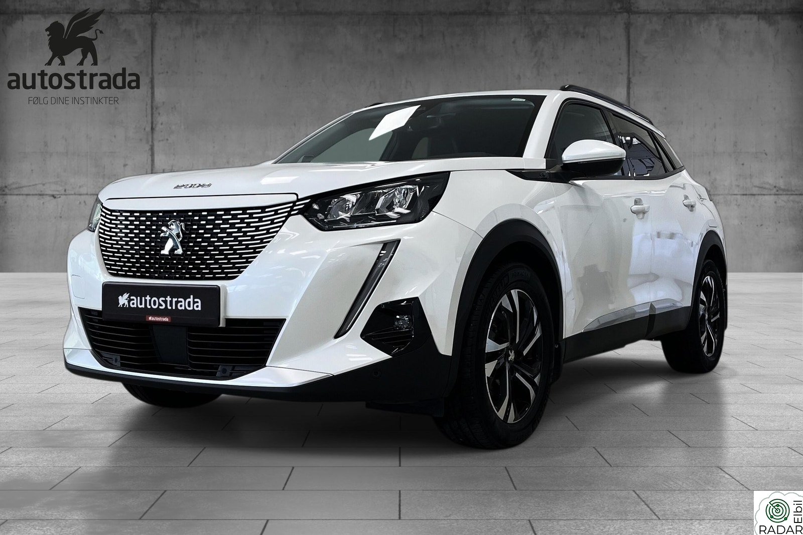 PEUGEOT 2008 Allure, Navigasjon, Apple carplay
