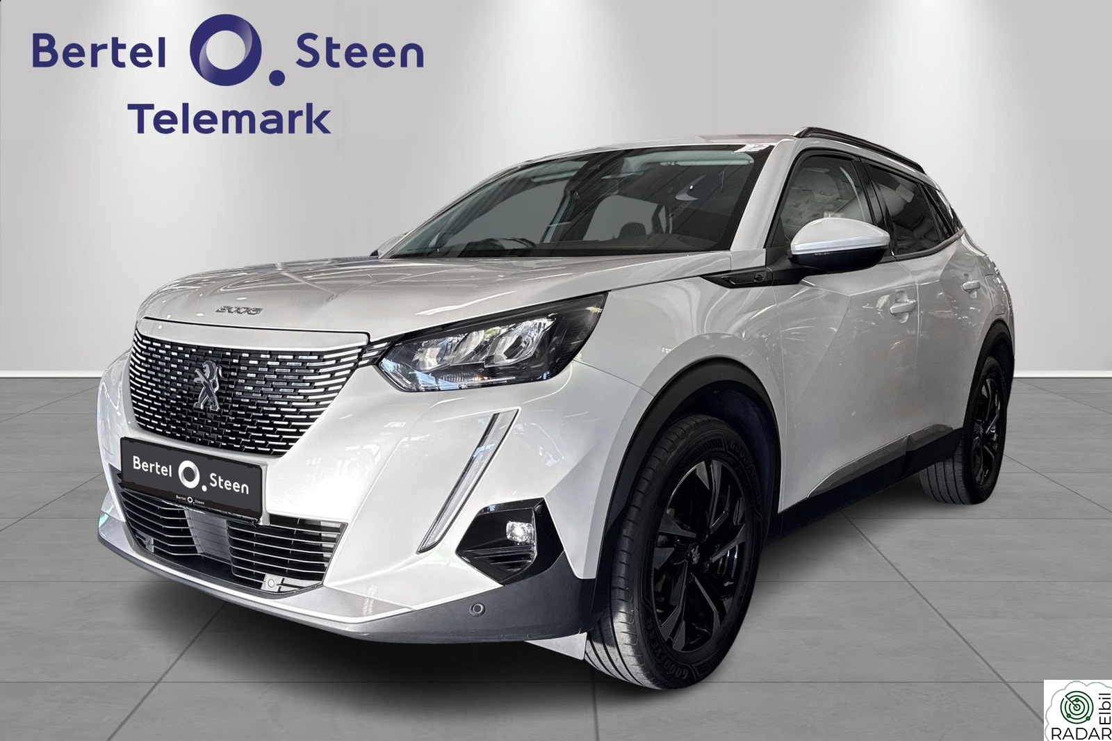 PEUGEOT 2008 Allure|Trådløs mobillading|Navigasjon|Carplay|Lav km