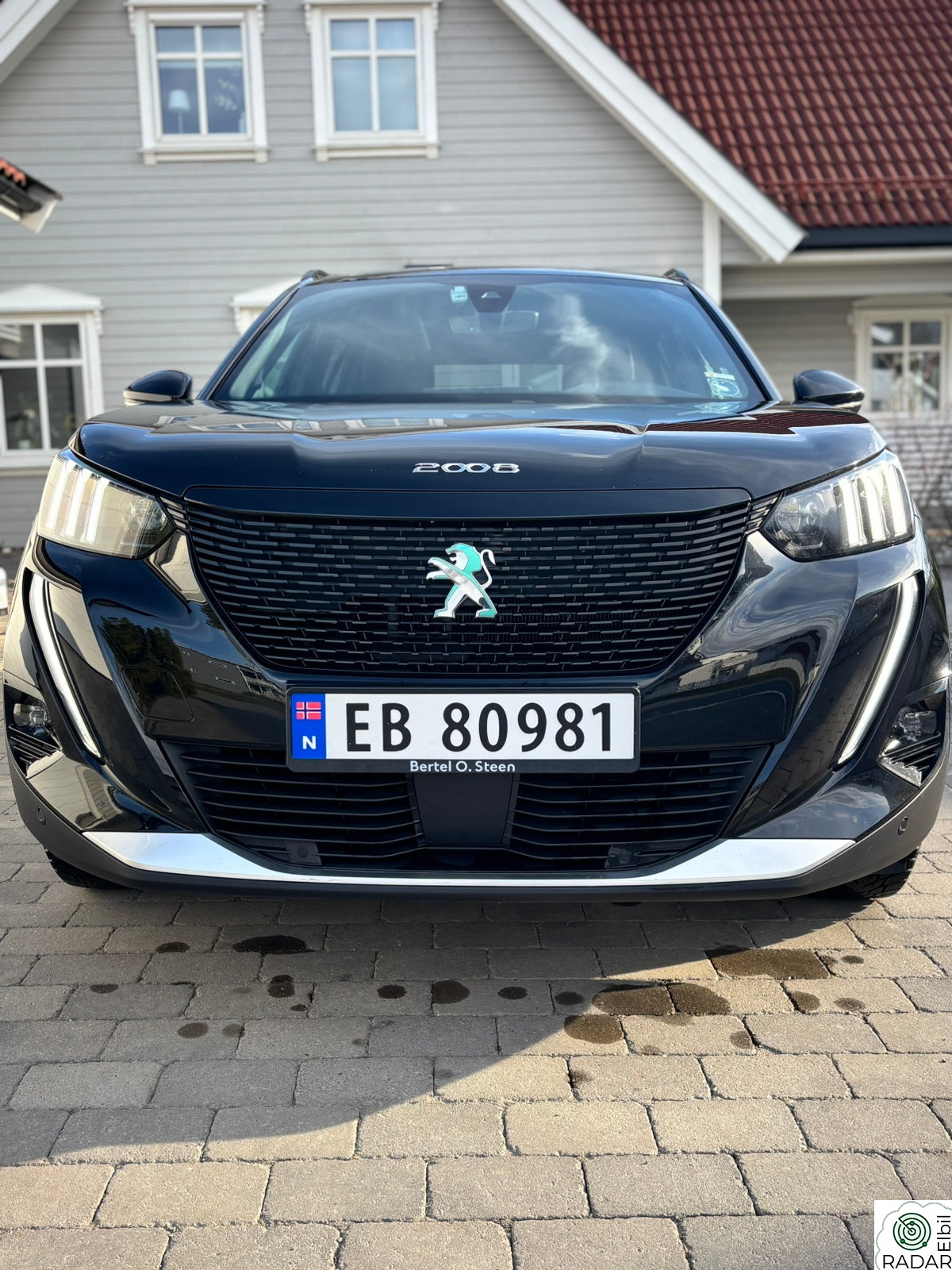 PEUGEOT 2008 GT Line / TOPPMODELL / ACC / PANORAMA / 3D cockpit ++
