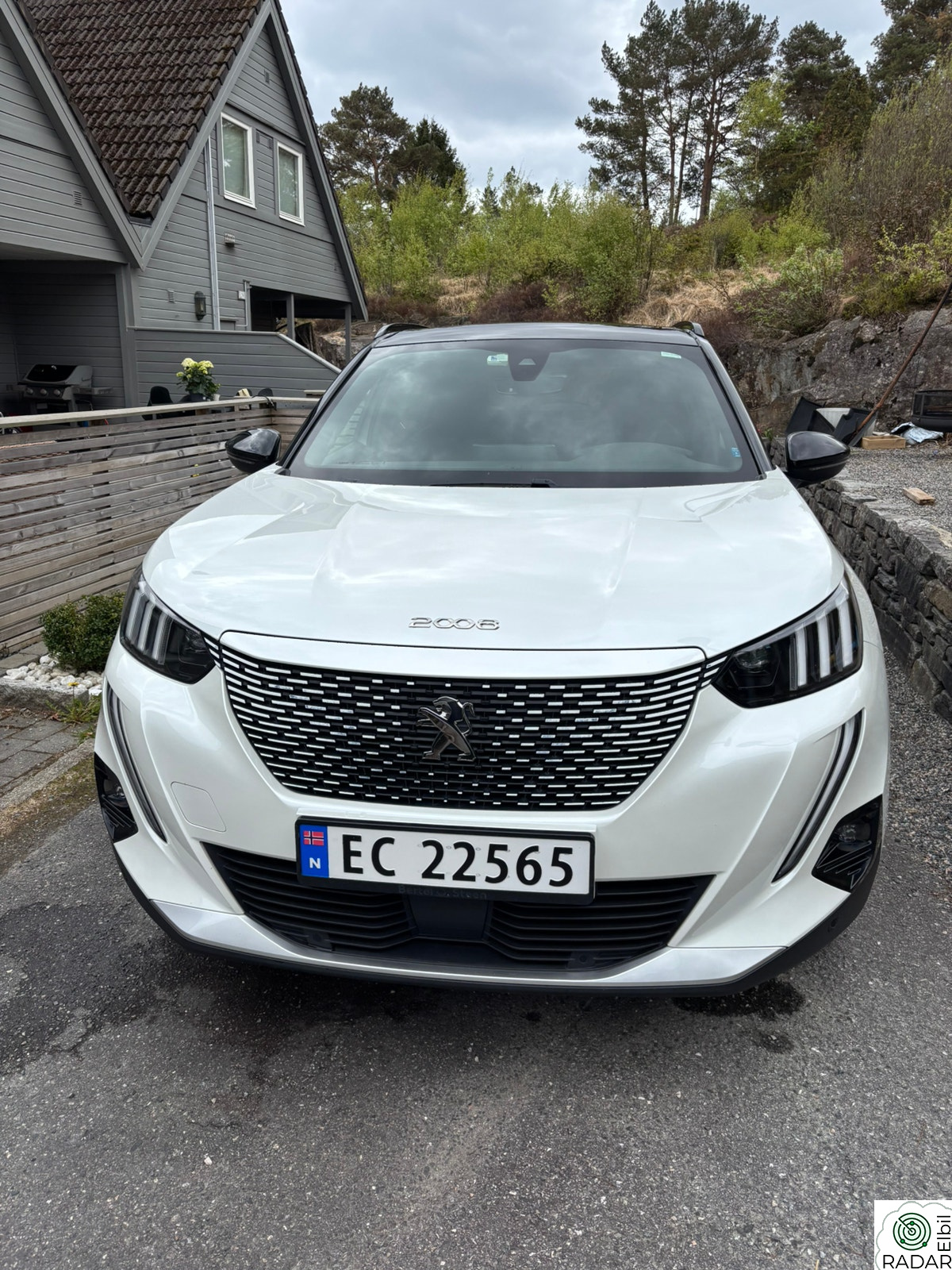 PEUGEOT 2008 GT 136hk