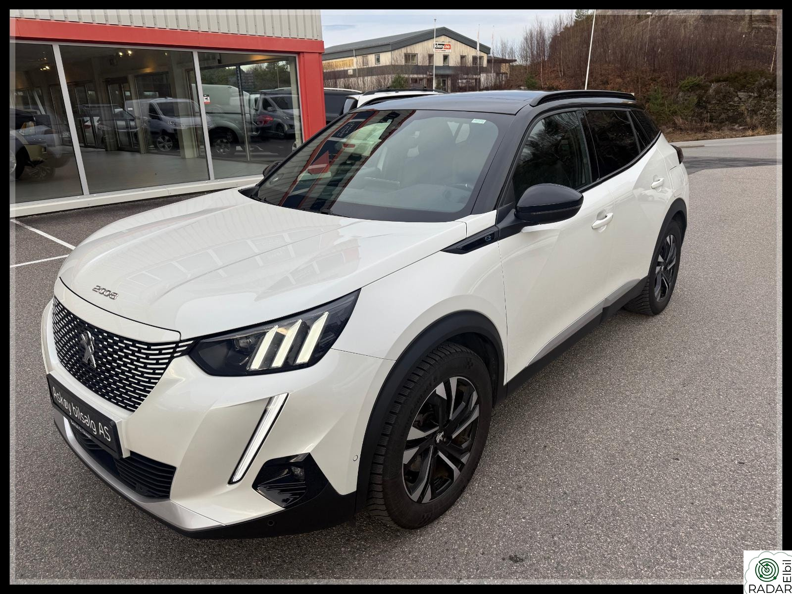 PEUGEOT 2008 GT-Line 3D Cockpit! LED! Kamera! Keyless! ACC! Thule!++
