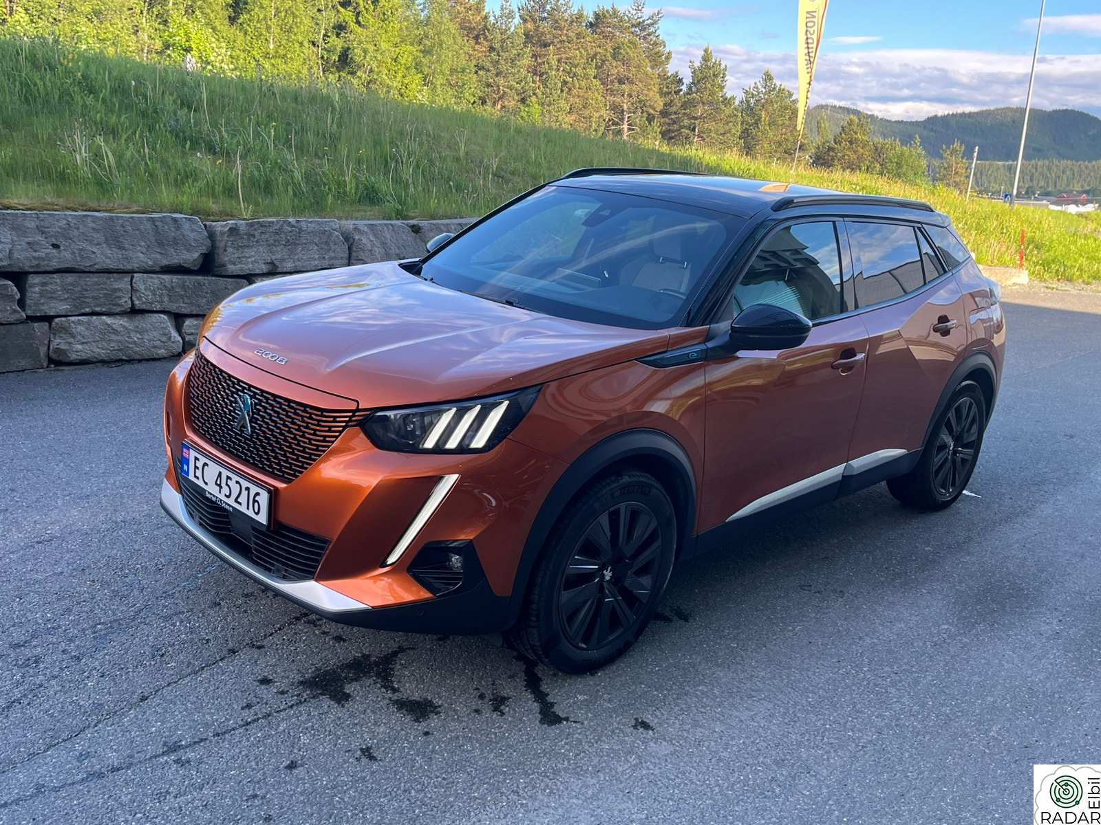 PEUGEOT 2008 GT 136hk