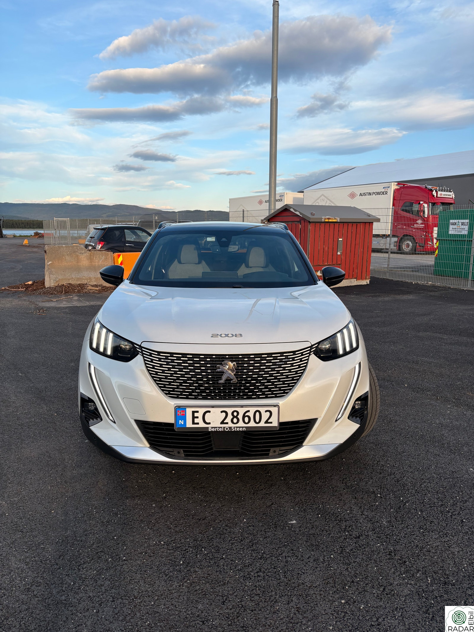 PEUGEOT 2008 GT 136hk