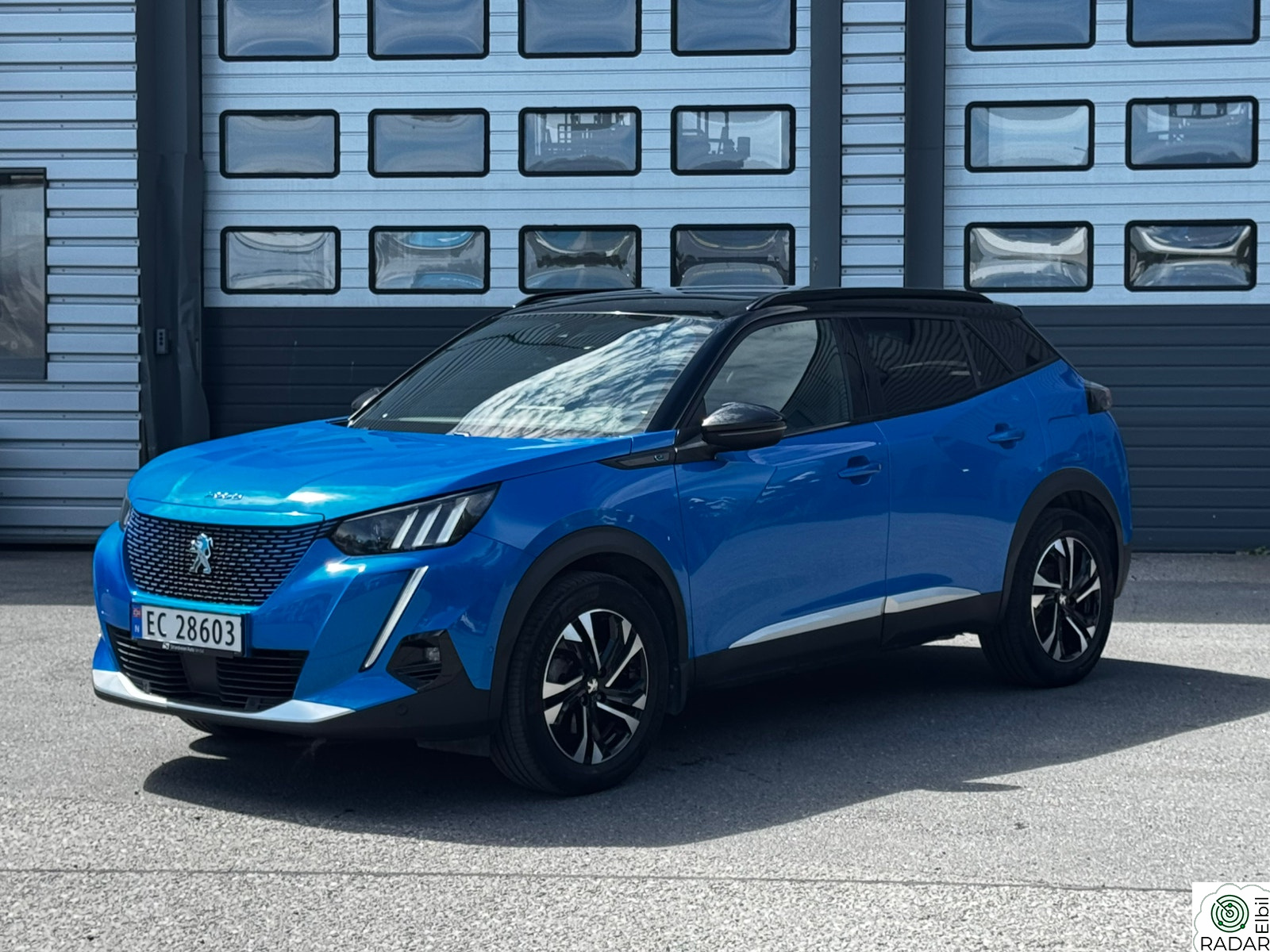 PEUGEOT 2008 GT 136hk/EU-28/ACC/LANE/3D COCKPIT/TRÅD.LØS MOBILLADER/