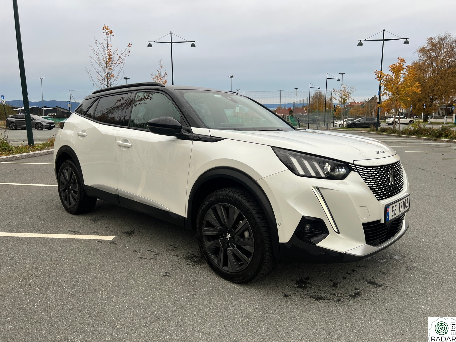 PEUGEOT 2008 GT Pack 136hk / Mye utstyr / Ny EU & Service / Lav KM