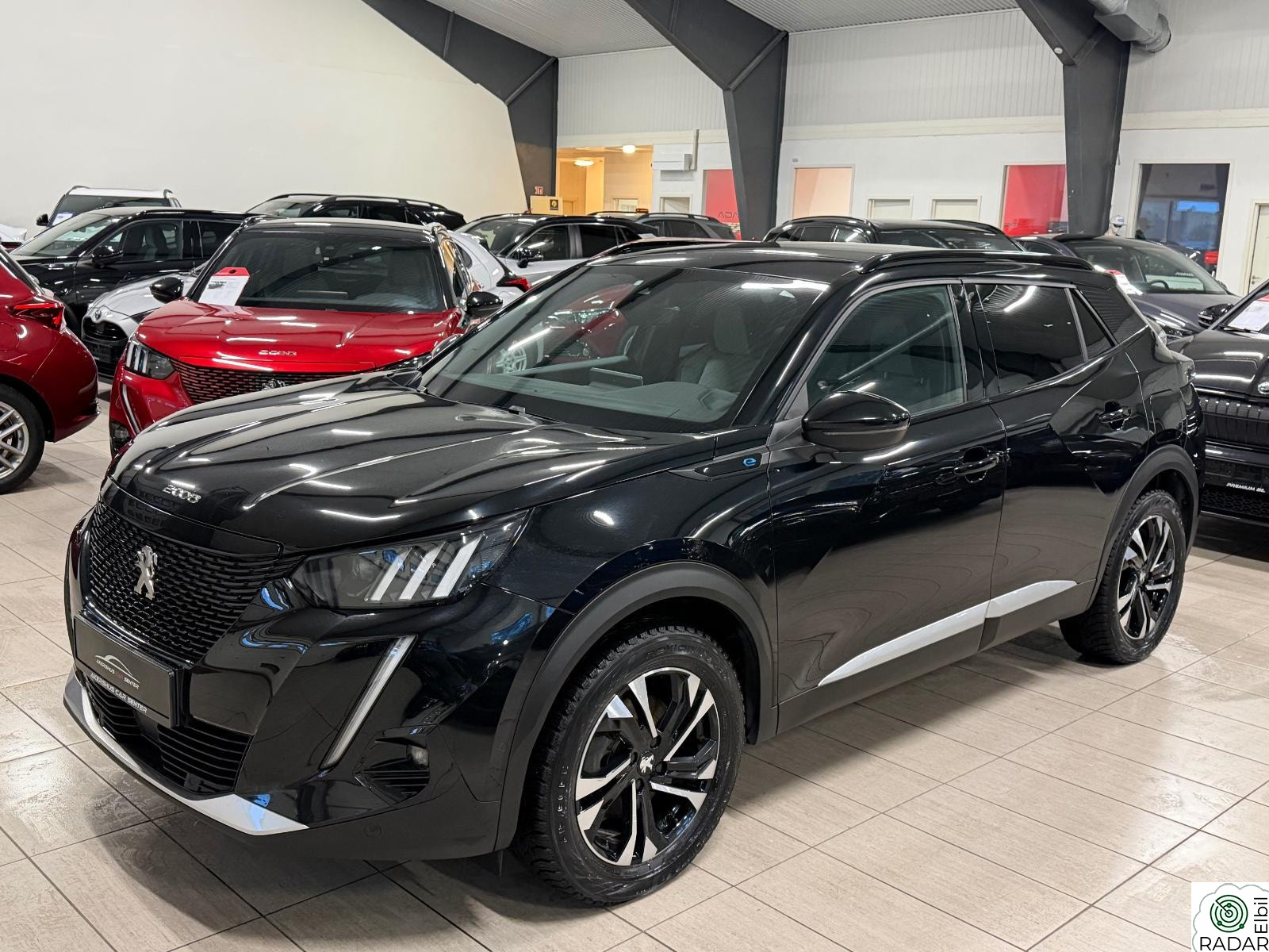 PEUGEOT 2008 GT /3D-COCKPIT/ LED/ NAVI /SKINN/ ACC/ R.KAM/ NORSK