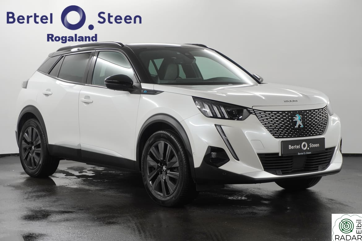 PEUGEOT 2008 GT 136 hk Panorama glasstak, Adaptive Cruise