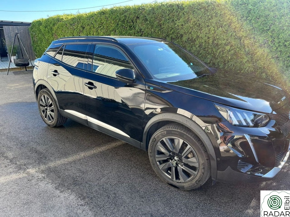 PEUGEOT 2008 GT Pack 136hk