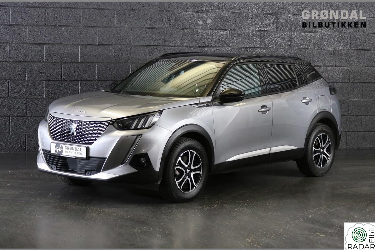 PEUGEOT 2008 GT / ADAPT CRUISE / NAVI / ++