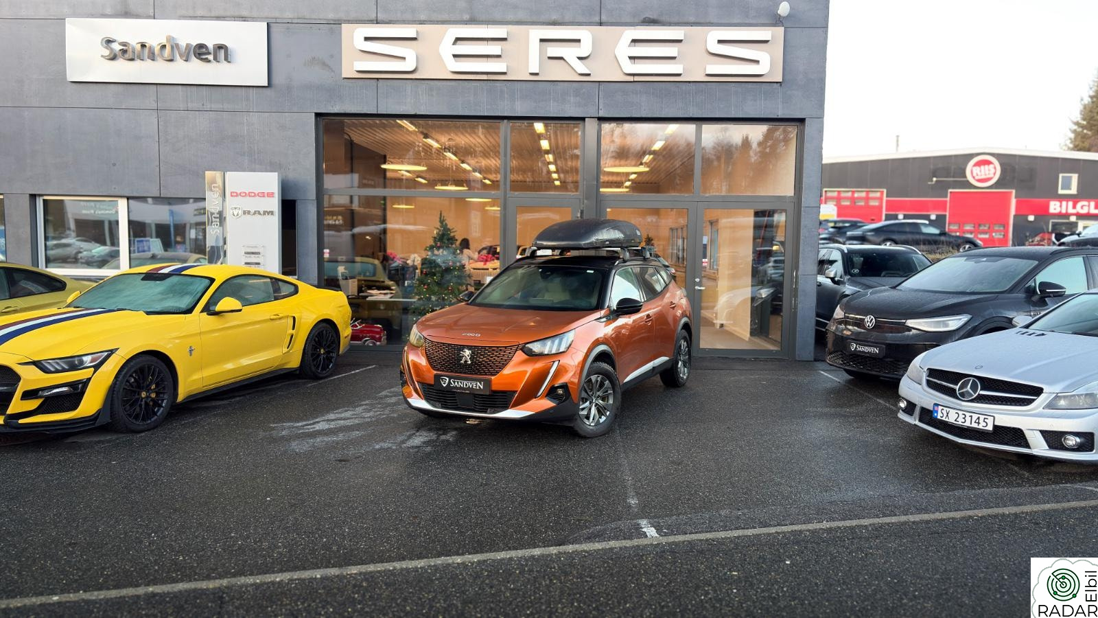 PEUGEOT 2008 GT 136hk 322km/Skiboks/Velholdt/ACC/Varmepumpe/Ny EU