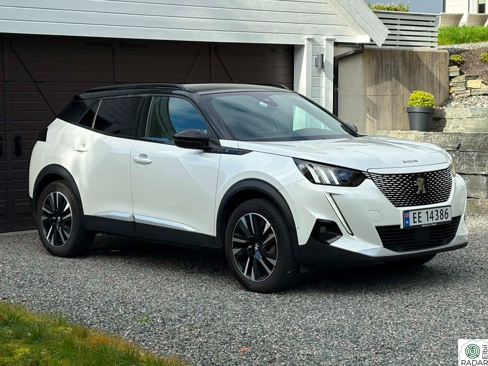 PEUGEOT 2008 GT 136hk