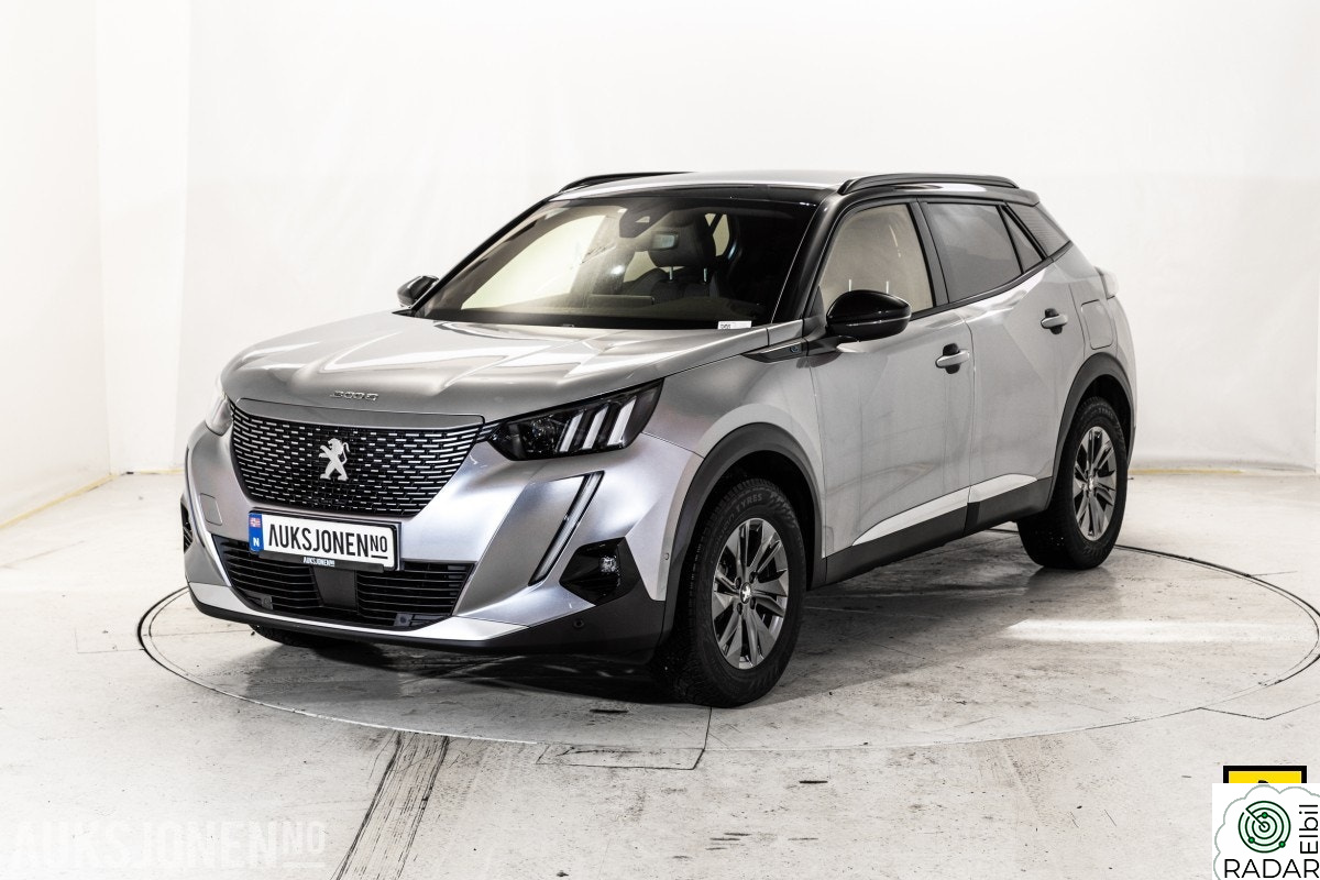 PEUGEOT 2008 136 HK GT ACC KAMERA LED NAVI