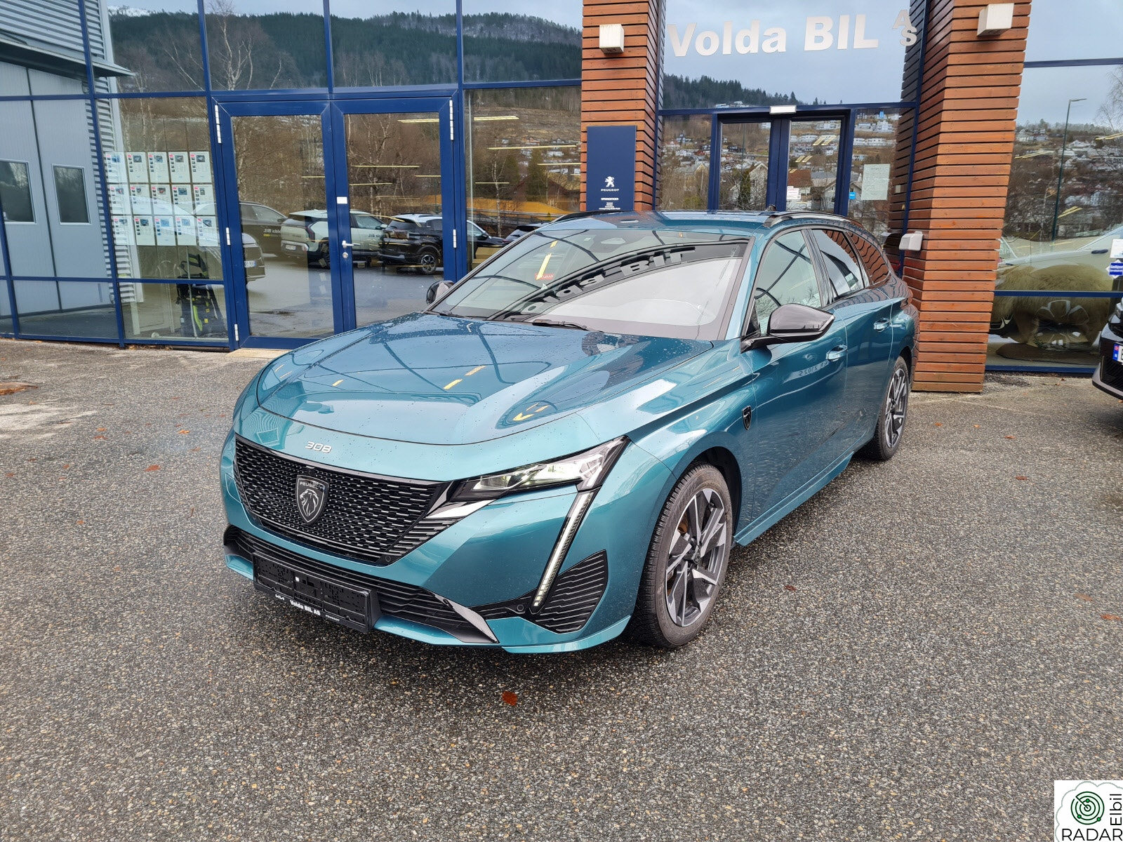 PEUGEOT 308 SW GT 156hk ACC,Navi,Matrix LED,AGR,360g,CarPlay,Krok