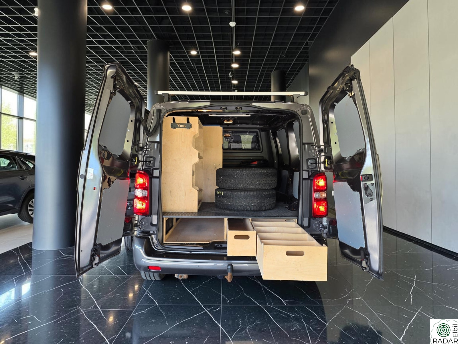 PEUGEOT EXPERT Mester L2 75kWh ++INNREDNING+KROK+NY EU+FORVARMING