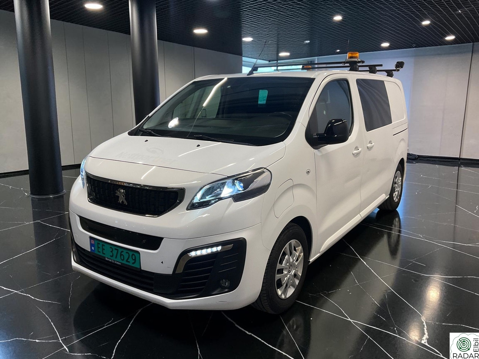 PEUGEOT EXPERT Mester L2 75kWh 136hk+LAV KM+KROK+INNREDNING
