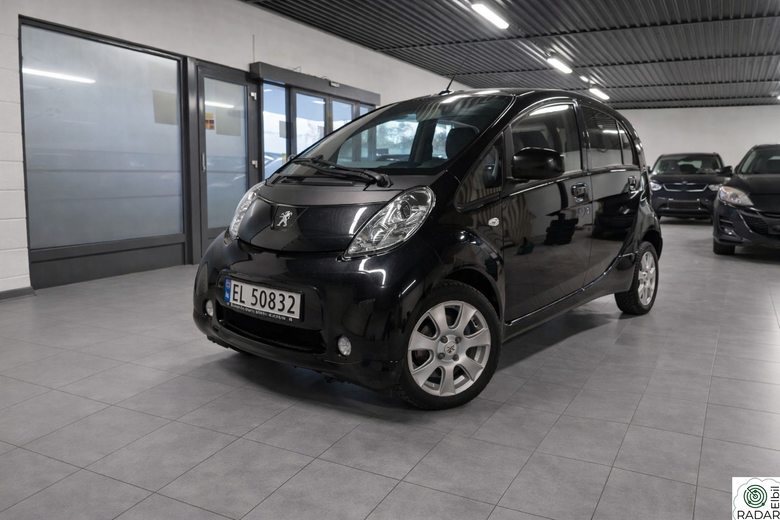PEUGEOT iOn EU 2028 // 1 EIER // LAV KM // HISTORIKK // SE PRIS ++