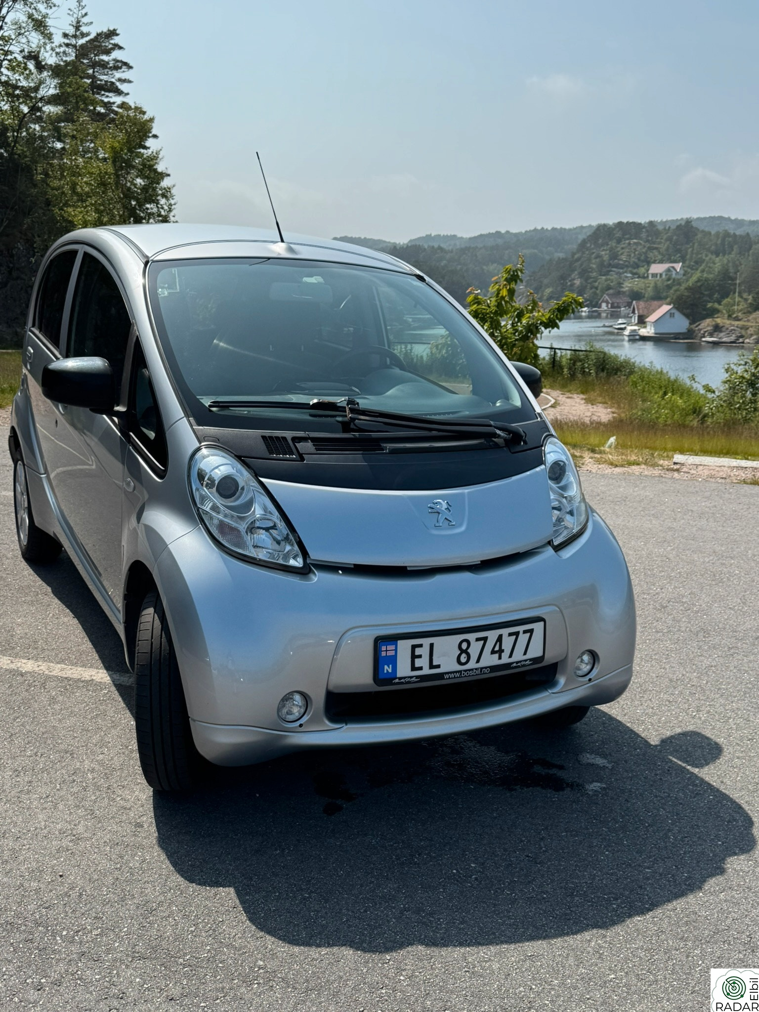 PEUGEOT iOn