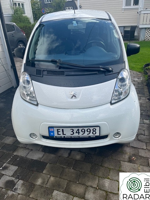PEUGEOT iOn