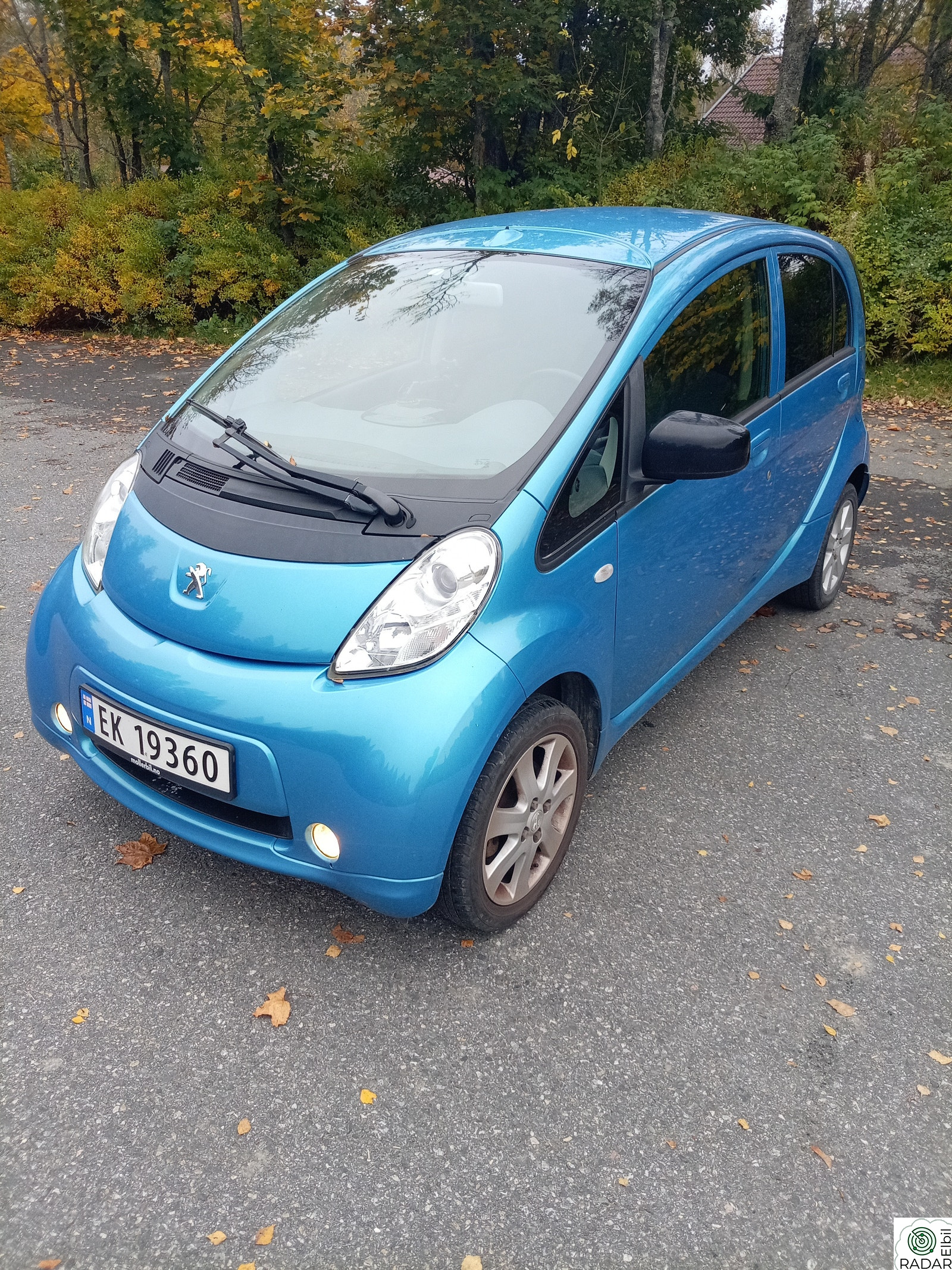 PEUGEOT iOn