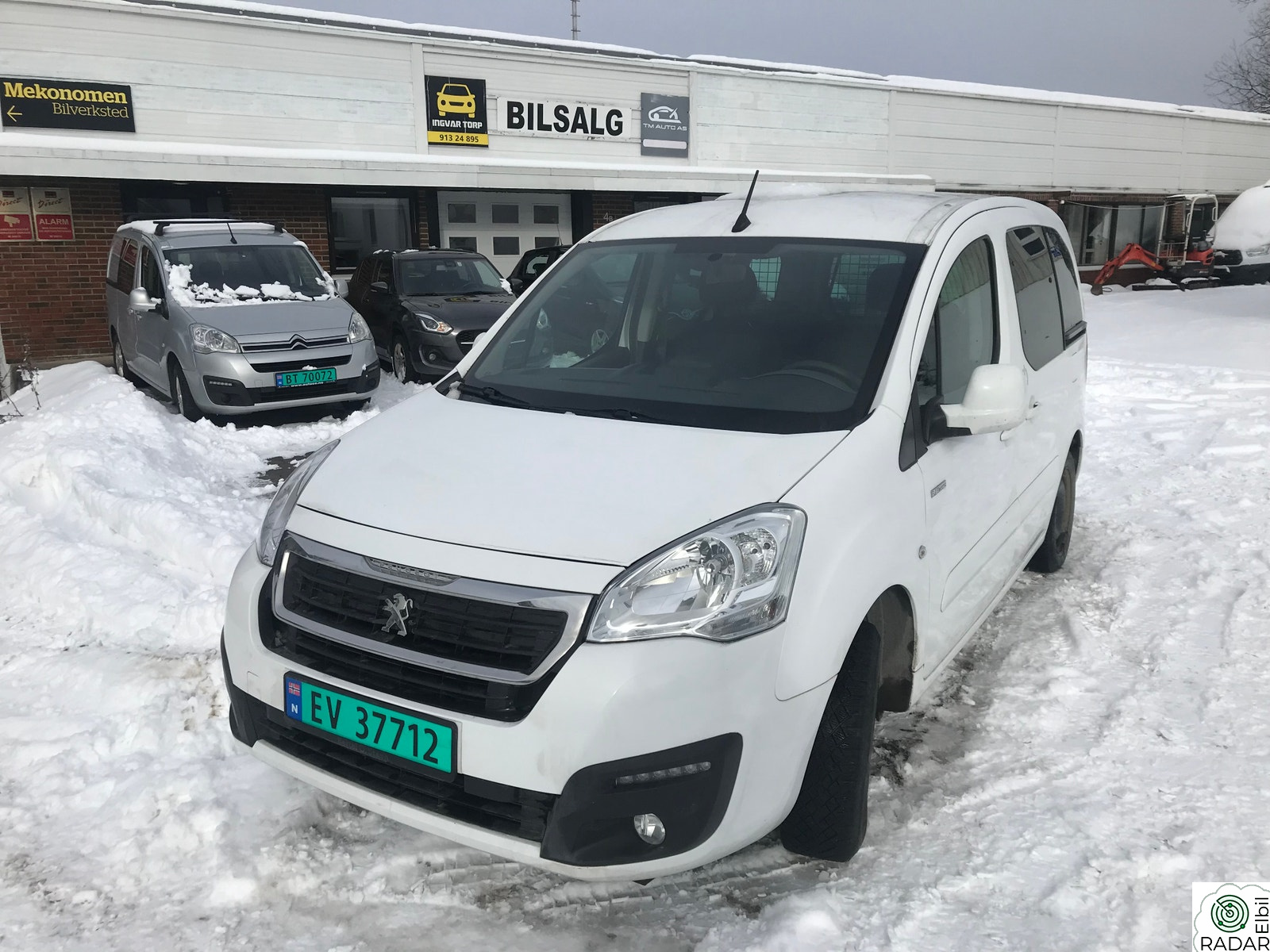 PEUGEOT Partner Teepee Electric SE 2 x SKYVEDØRER AUT 2 STK LADEKABLER EU 10.27