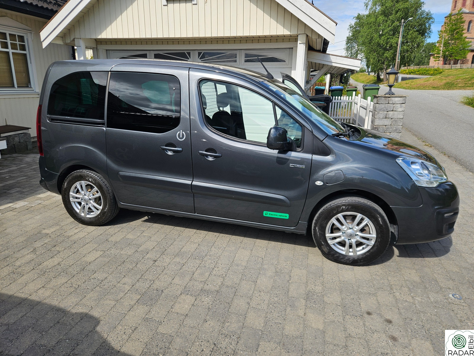 PEUGEOT Partner Teepee Electric SE Electric
