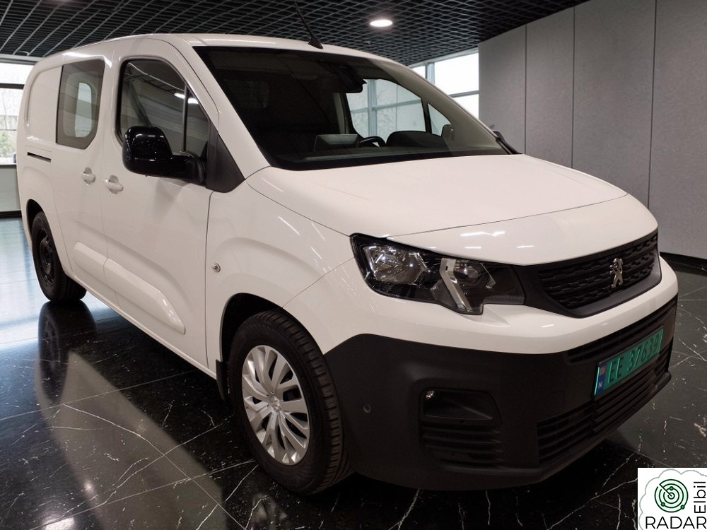 PEUGEOT e-Partner Mester  136hk 50 kWh L2+LANG+