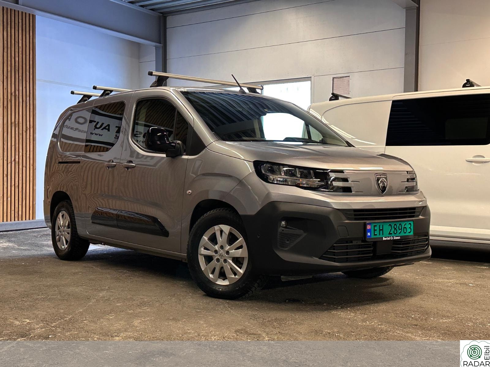 PEUGEOT e-Partner e-Partner 50kwh L2-Lang Lav km - Godt utstyrt!