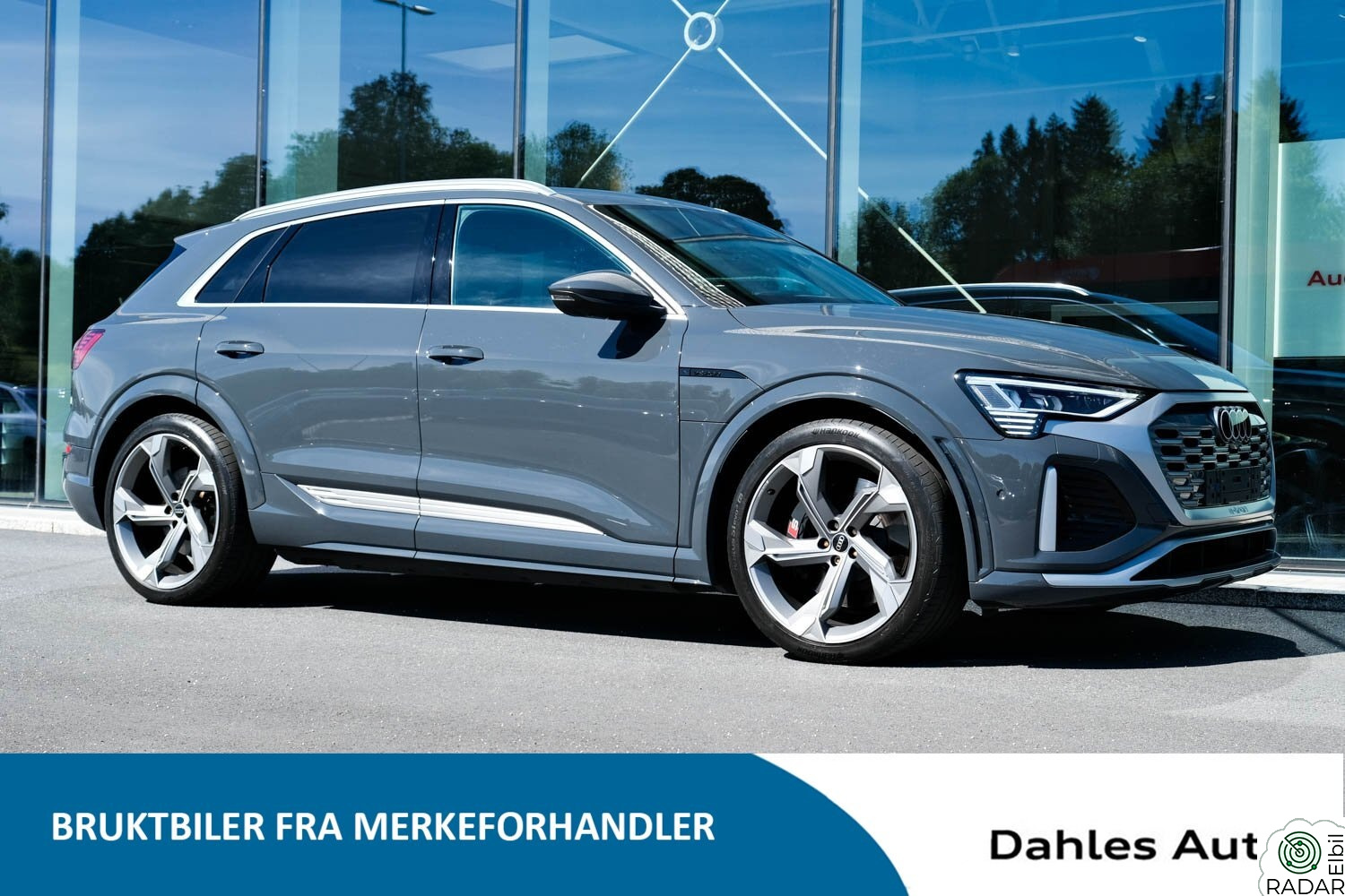 AUDI SQ8 E TRON Sq8 e-tron plus - 22"/H.feste/HeadUp/Valcona skinn +++