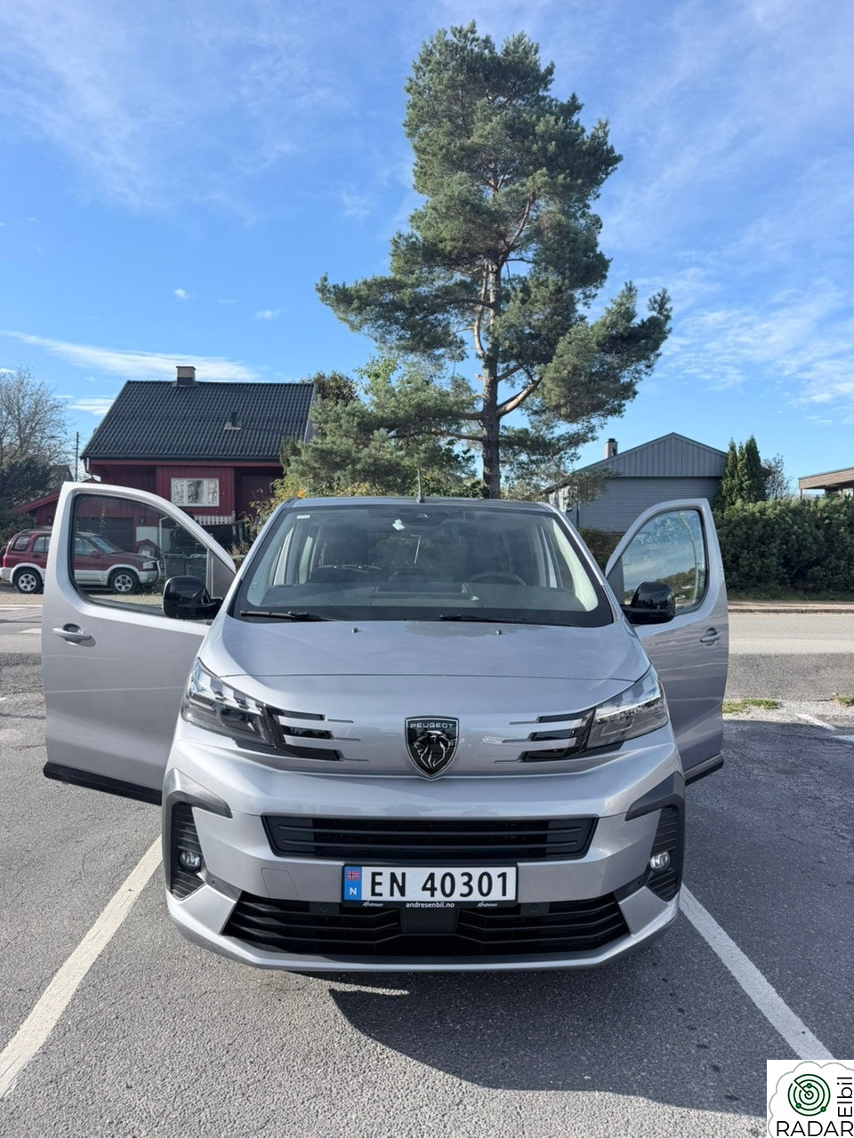 PEUGEOT TRAVELLER L3 Bussiness 8-seter