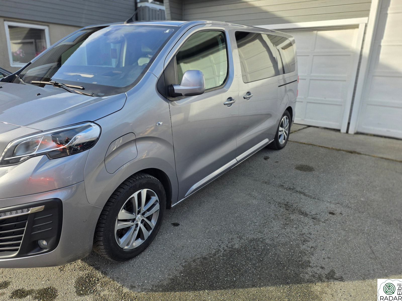 PEUGEOT EXPERT TRAVELLER L2 Allure 75kWt