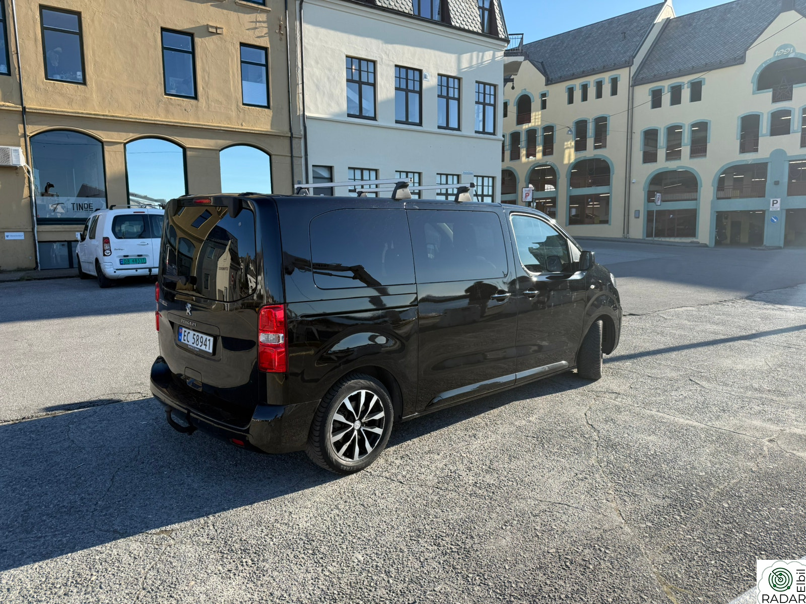 PEUGEOT EXPERT TRAVELLER L2 Allure 75kWt