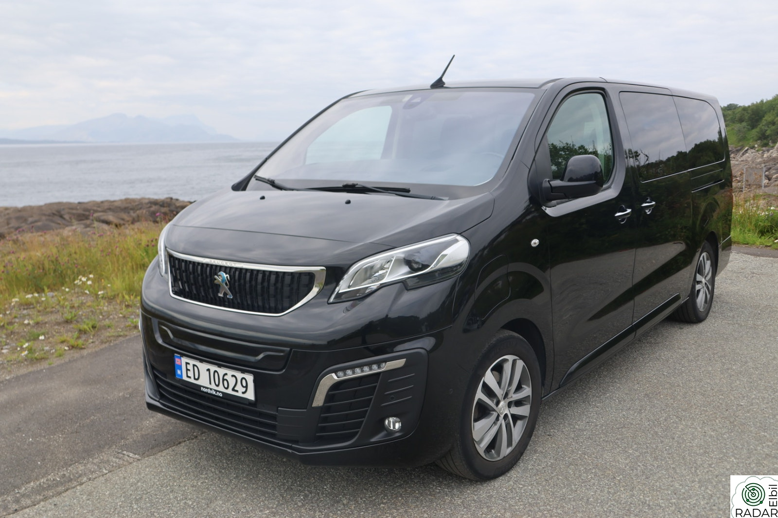 PEUGEOT EXPERT TRAVELLER L3 Allure 75kWt