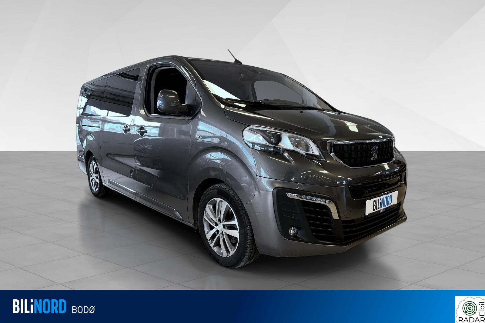 PEUGEOT EXPERT TRAVELLER L3 Allure 75kWt Head up, henngerfeste, panoram glasstak