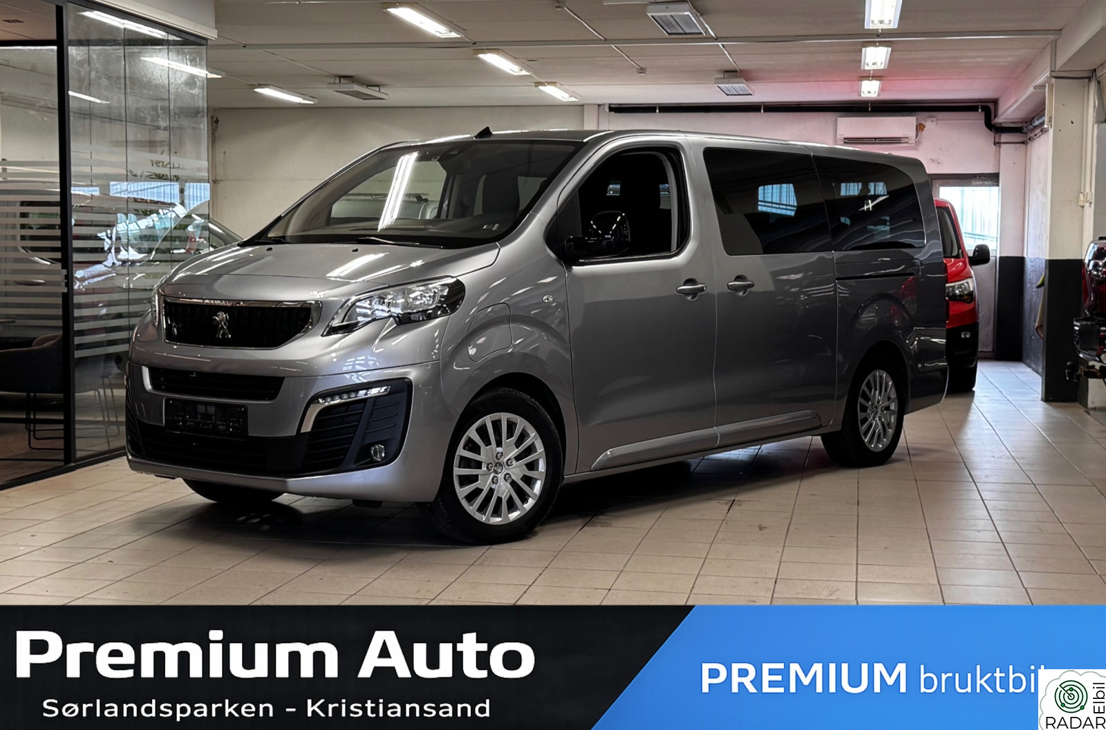 PEUGEOT Traveller 75 kWh / L3 / 9 seter Business / Hengerfeste / CarPlay