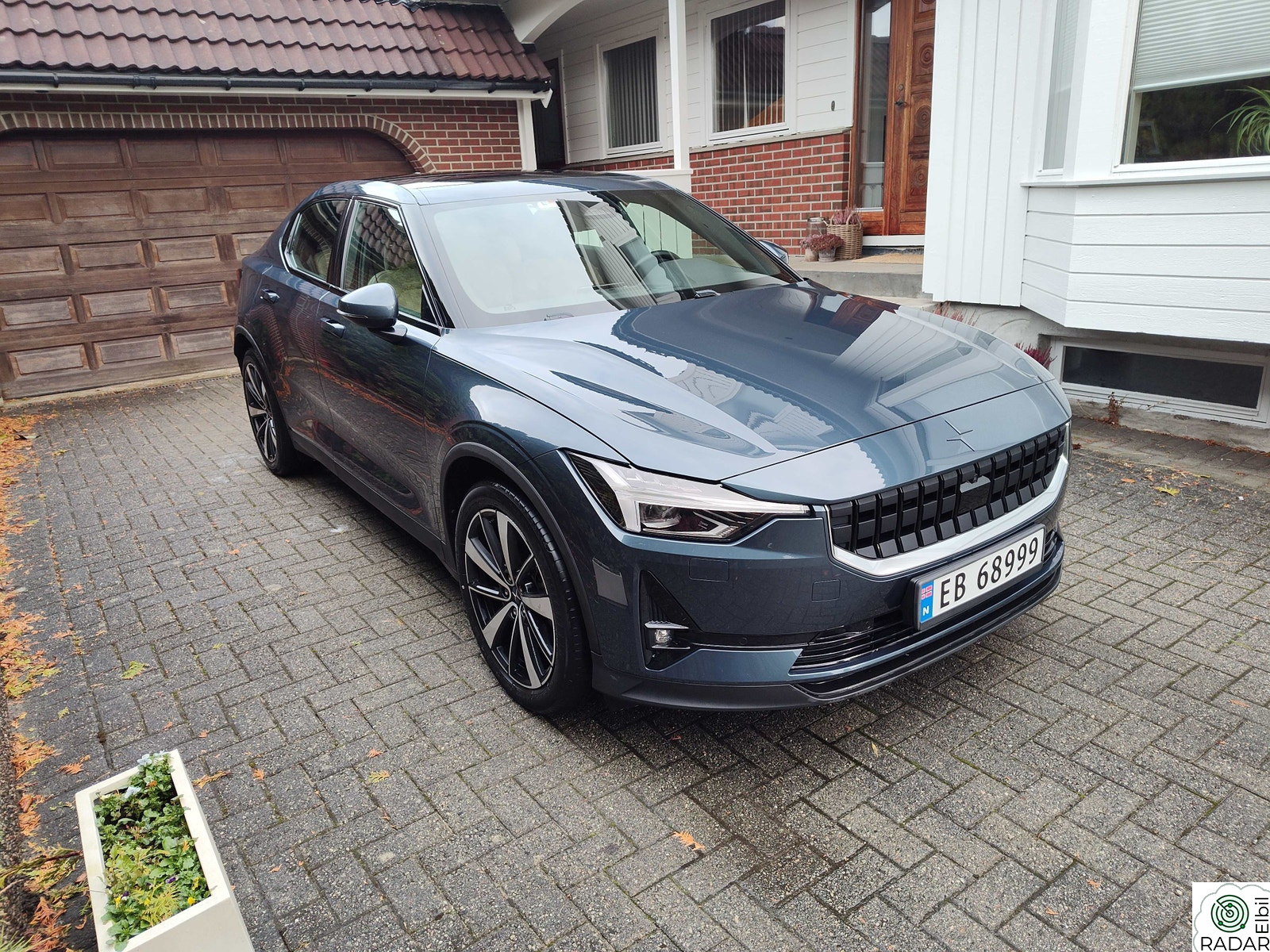 POLESTAR 2 408hk/78kWh/DualMotor/Krok/Pilot/Plus/Nappa skinn