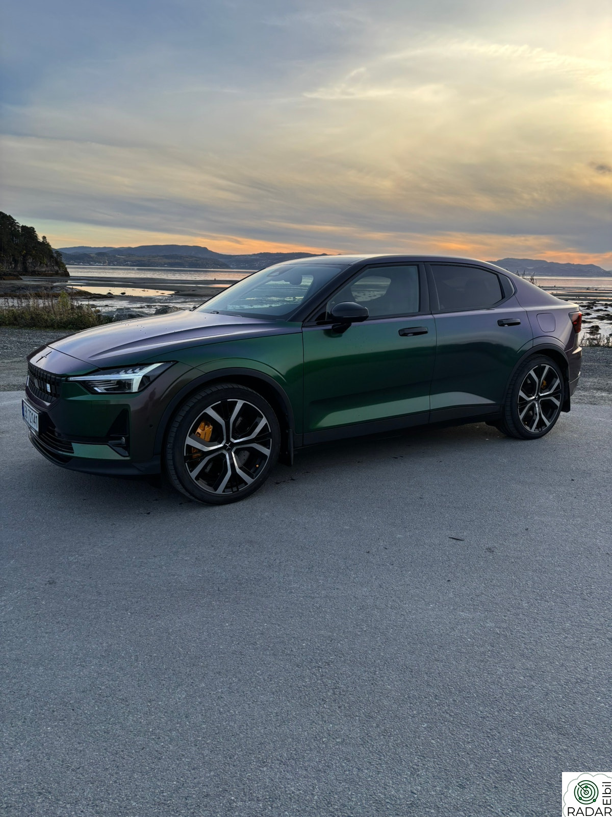 POLESTAR 2 Long Range Dual Motor Performance