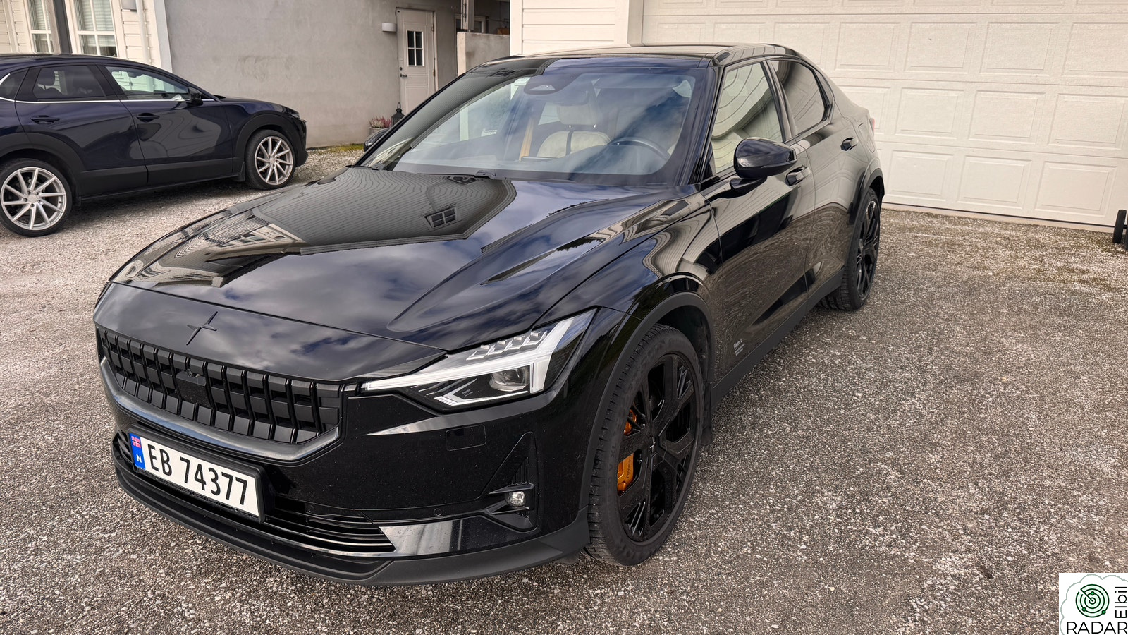 POLESTAR 2 Performance med skinn, og alt tilgjengelig utstyr.