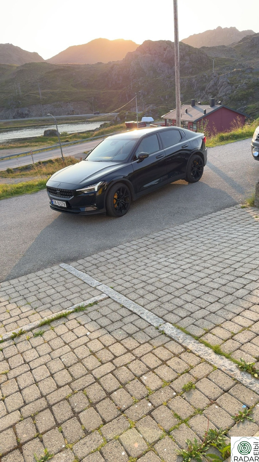 POLESTAR 2 Long Range Dual Motor Performance