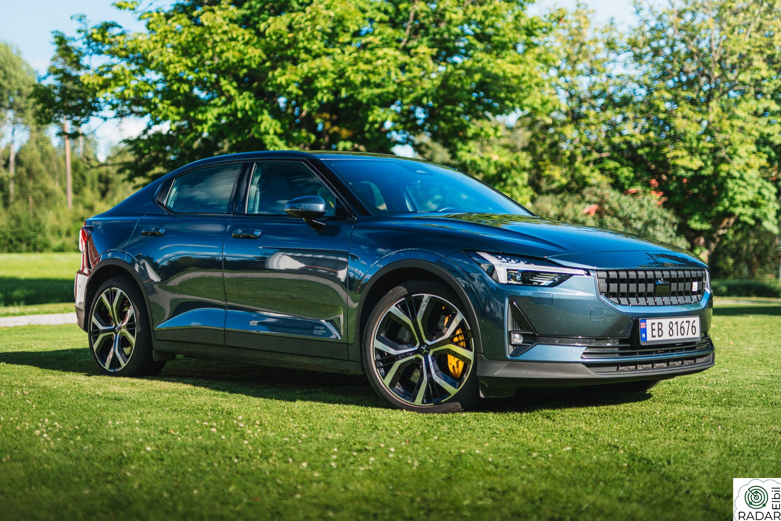 POLESTAR 2 Long Range Dual Motor Performance