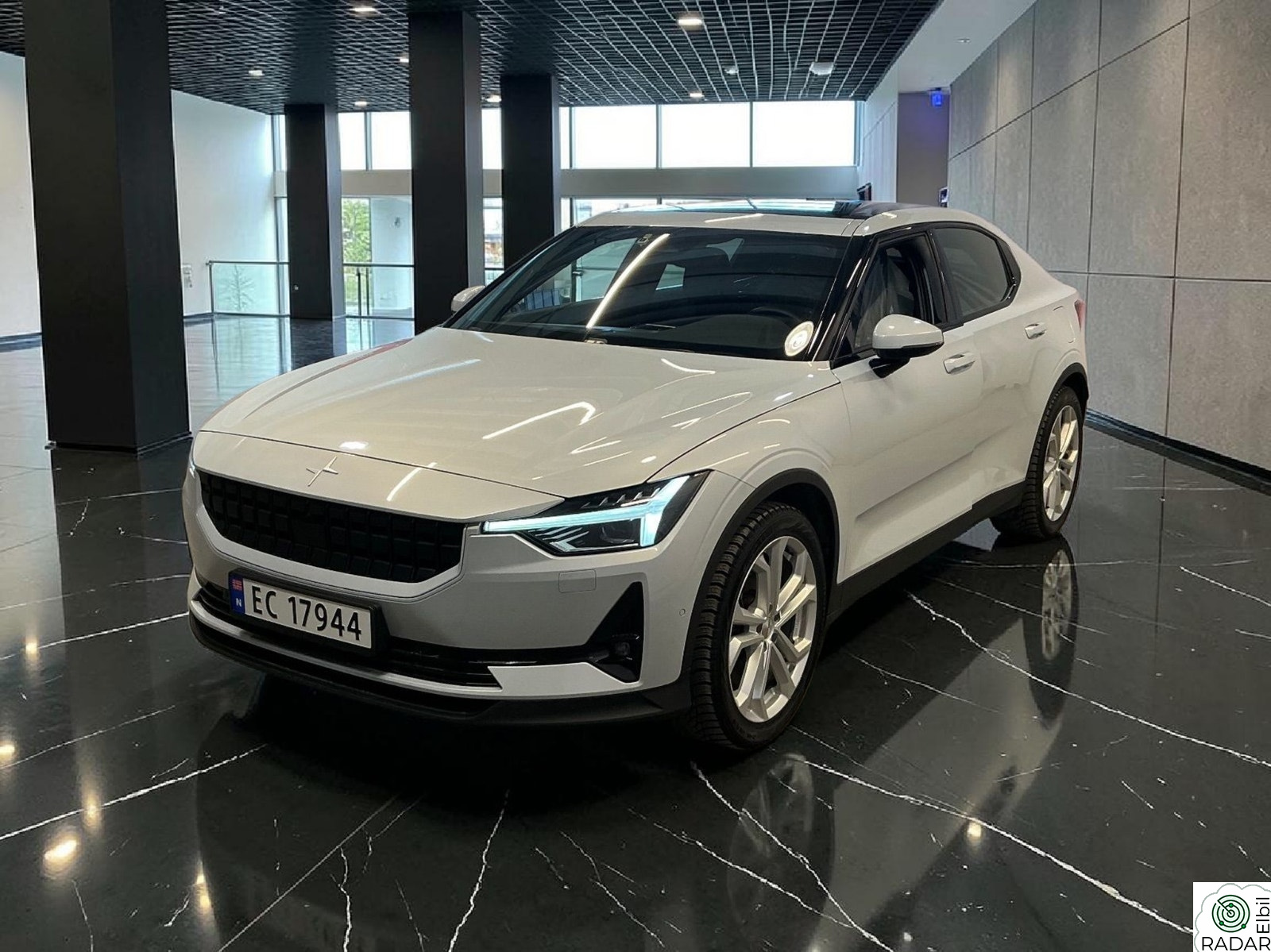 POLESTAR 2 75kwt+LAV KM!!+NY EU 2027+KROK+R-KAMERA+313WLPT+