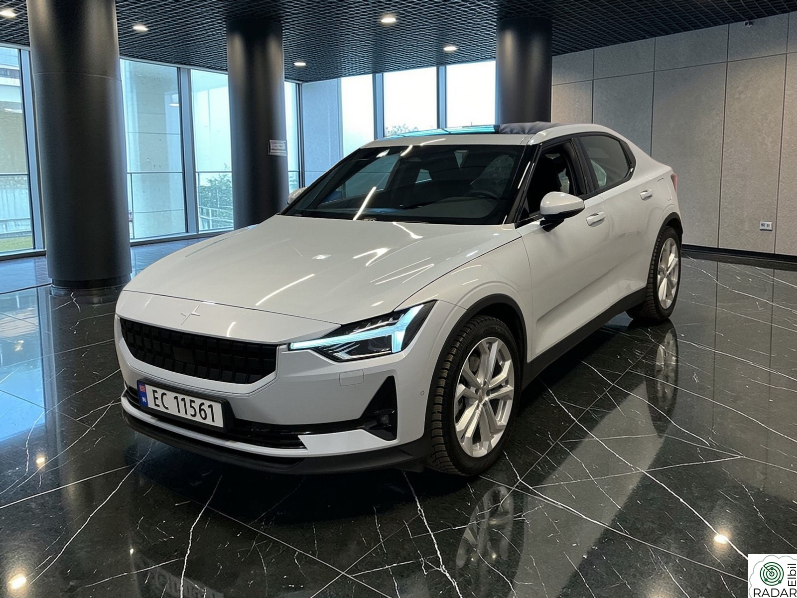 POLESTAR 2 LONG RANGE+AWD+PILOT+PLUS++KROK+