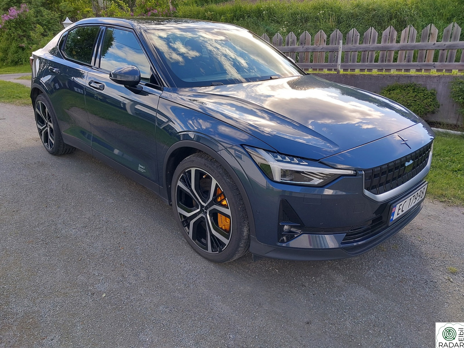 POLESTAR 2 Long Range Dual Motor Performance