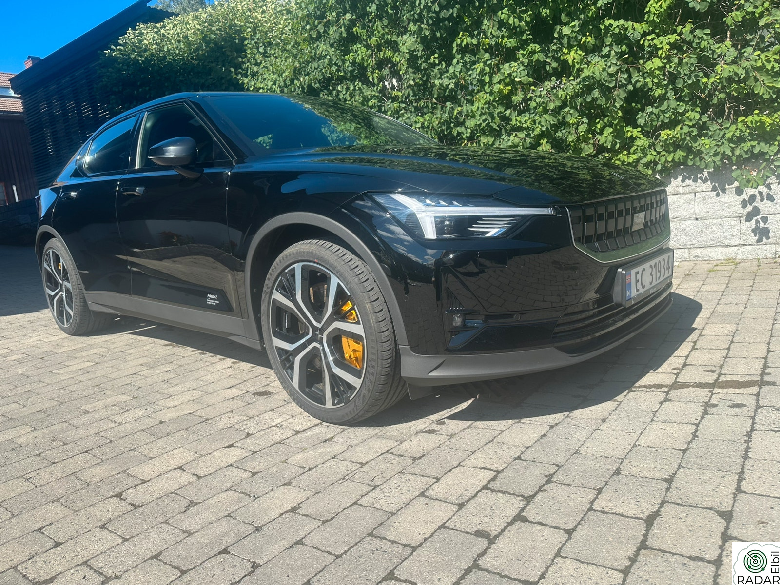 POLESTAR 2 Long Range Dual Motor Performance